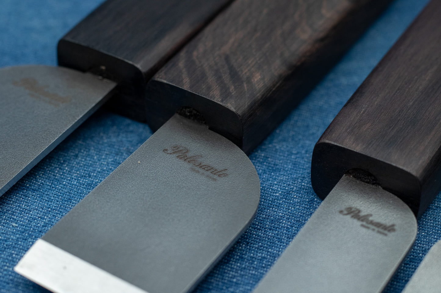 Detail Palosanto Japanese knives
