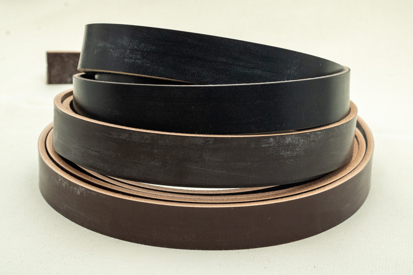 Old English Bridle Butt - 3,5/4 mm - cut straps