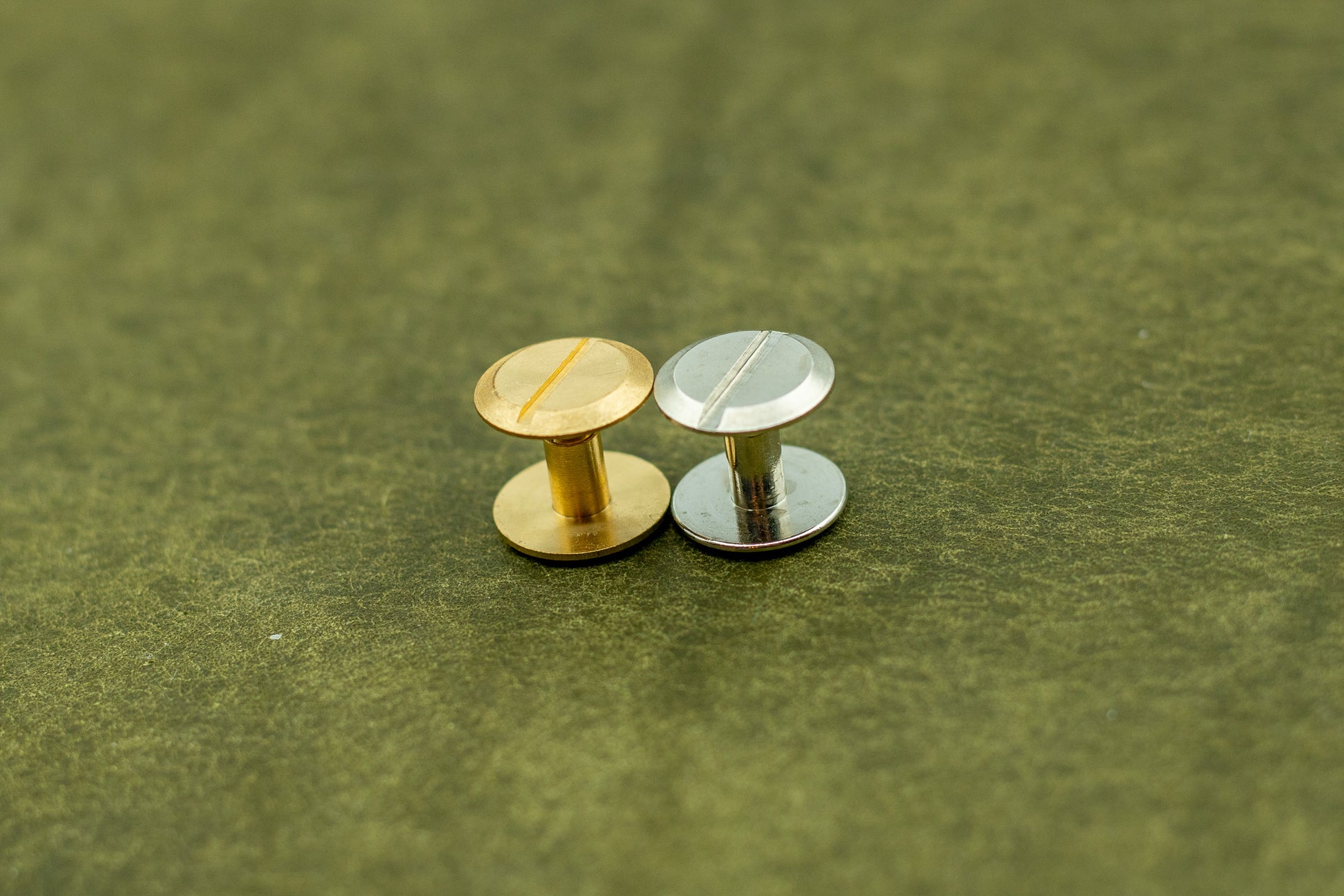 Brass and nickel Abbey England Chicago Screws