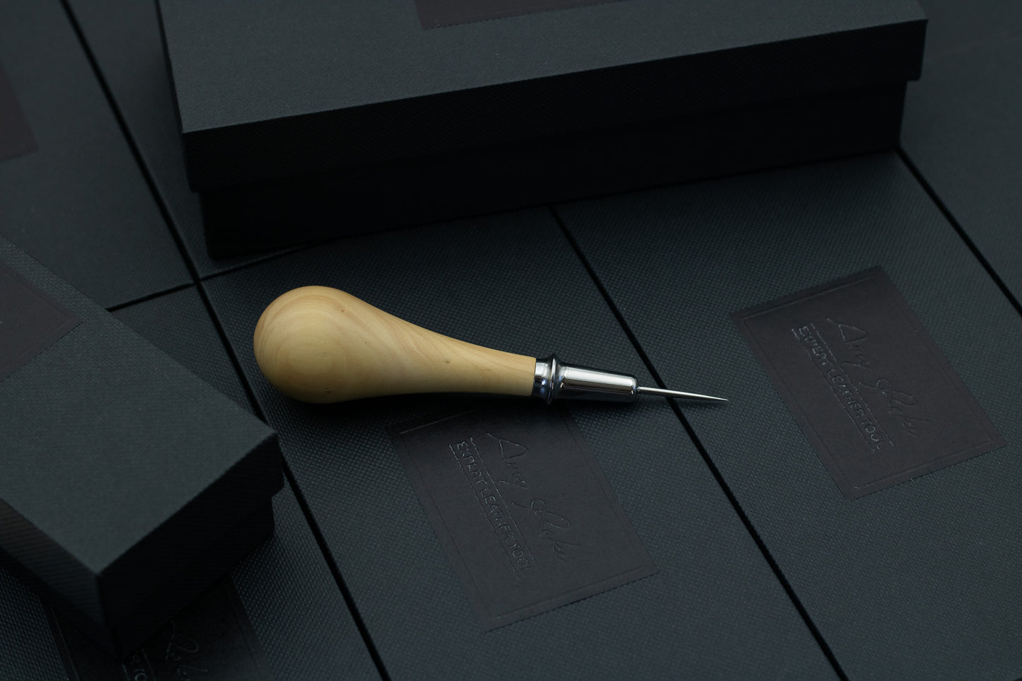 Amy Roke Round Awl – Van Dijk leather supplies