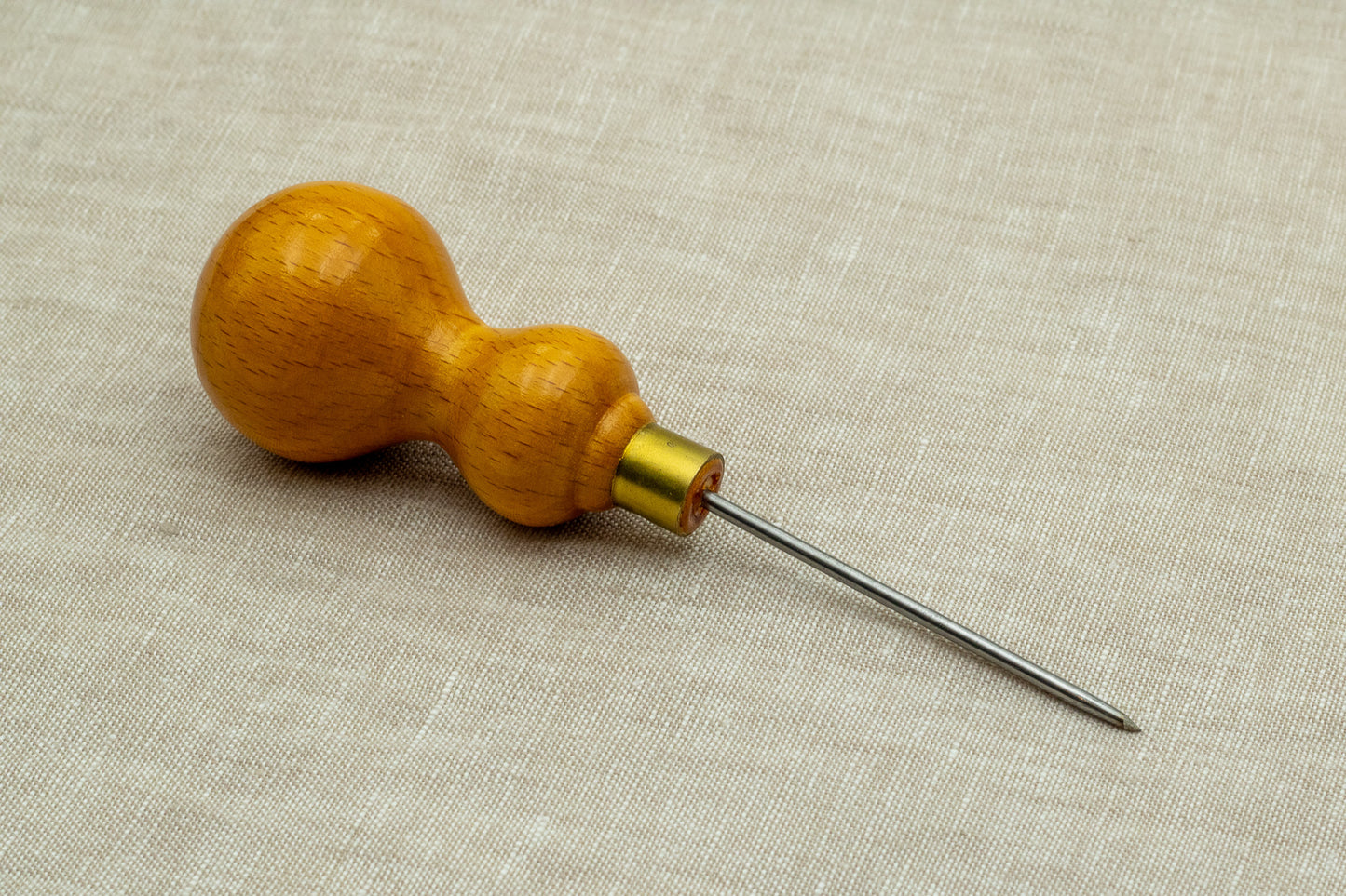 Another side view of clicker's awl